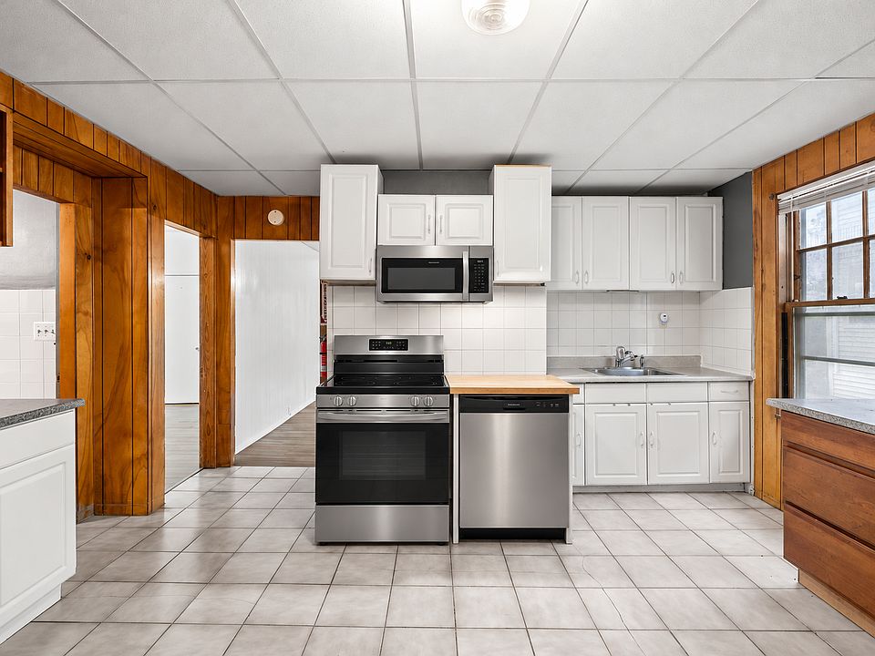 1st image of 151 Providence St #1