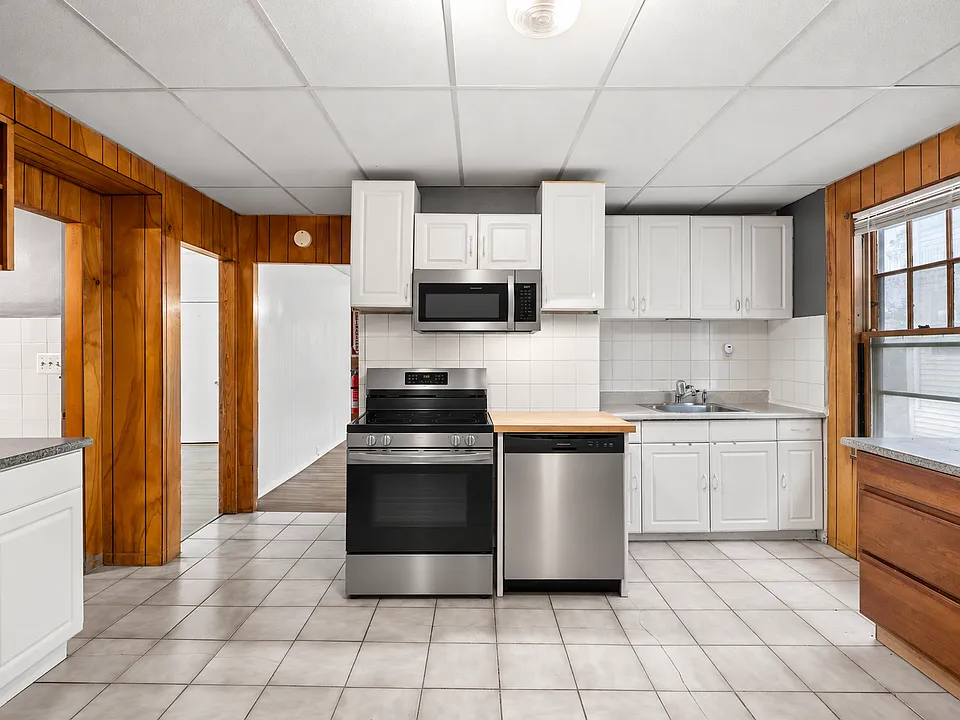 151 Providence St #1