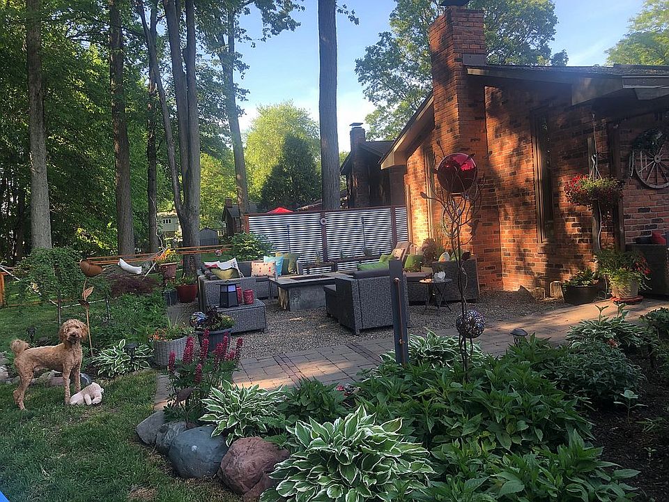 1st image of 3665 Sandburg Dr