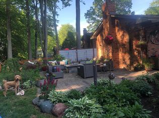 3665 Sandburg Dr, Troy, MI 48083