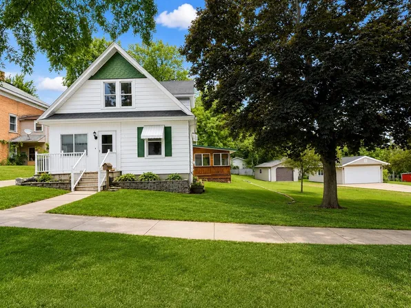 110 S Swetting St, Berlin, WI 54923