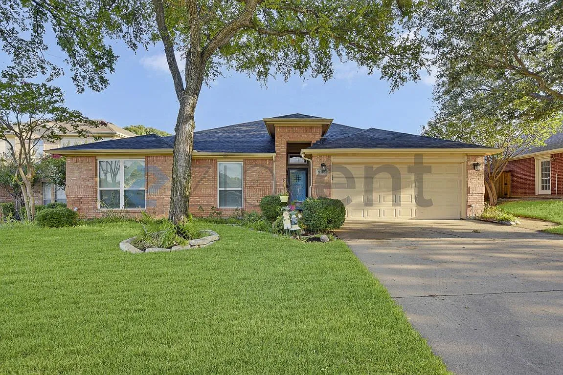 4 bed, 1784 sqft, $2,600 — Photo 2