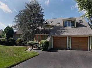 20 Maple Farms Rd, Cranston, RI 02921
