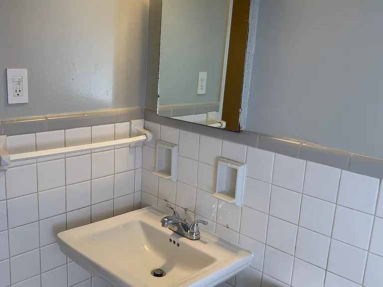 1662 Valley Ave — Photo 32