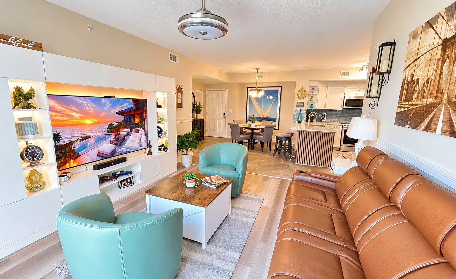 2 bed, 1120 sqft, $3,825 — Photo 2