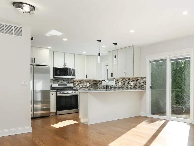 973 Old Oak Cir — Photo 17