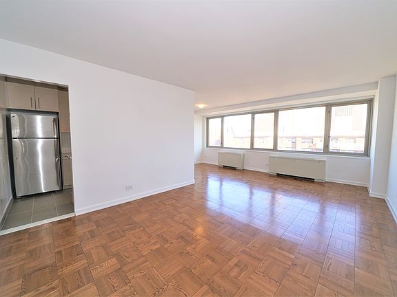 5th image of 444 E 82nd St APT 21C