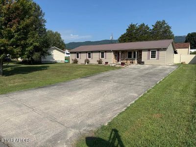 324 Farris Cir, La Follette, TN, 37766