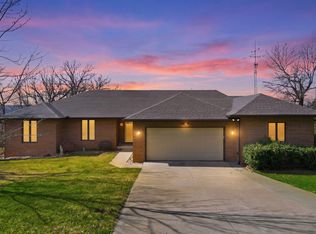 575 Holiday Acres Circle, Branson West, MO 65737