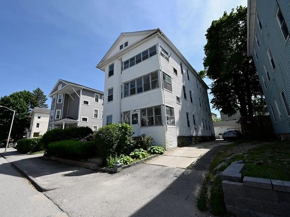 14 Derby St #2