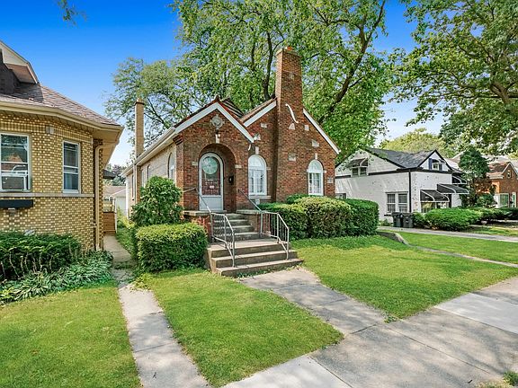 3rd image of 5913 Capulina Ave