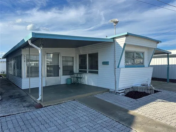 558 SINCLAIR CIRCLE, TAVARES, FL 32778