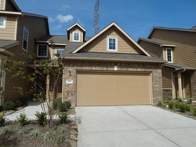 3914 Calgary Cir — Photo 12