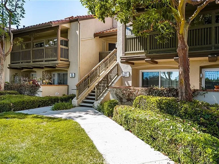 236 S Grisly Canyon Dr #M — Photo 4