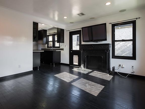 4th image of 1259 N Genesee Ave #1259