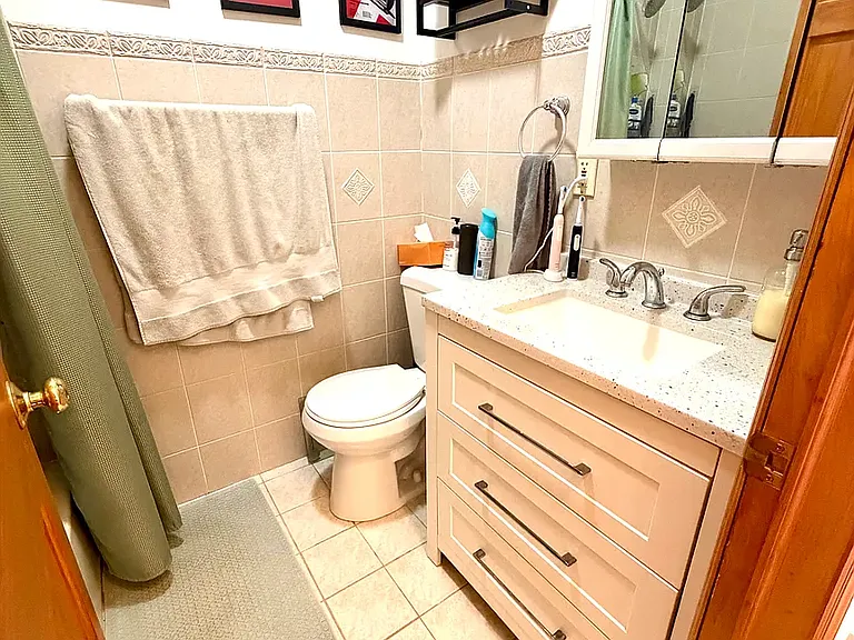 277 Devoe St #3 — Photo 7