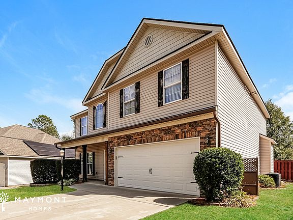 4th image of 484 Sebastian Dr