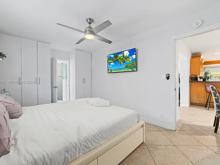 2708 Cleveland St — Photo 17