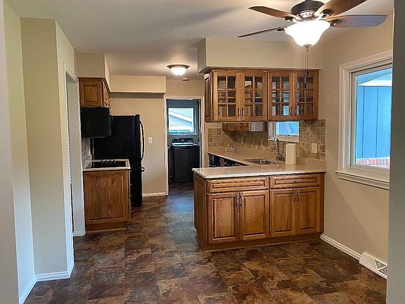 3rd image of 3496 Lido Dr