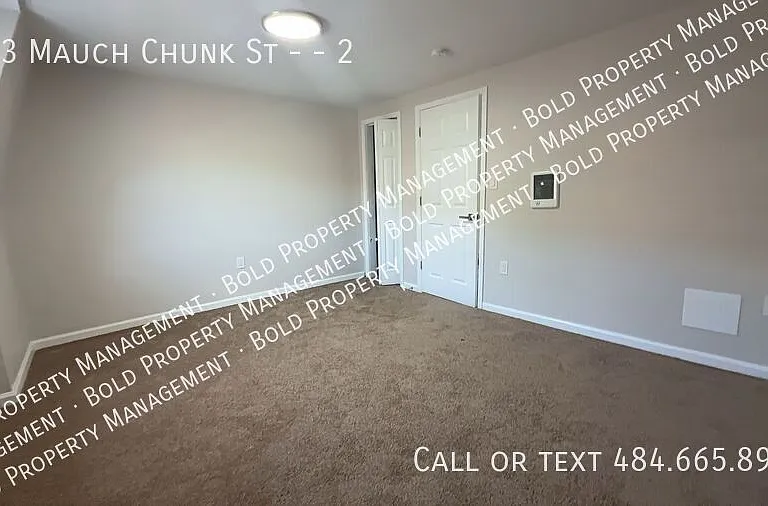 413 Mauch Chunk St #2 — Photo 3