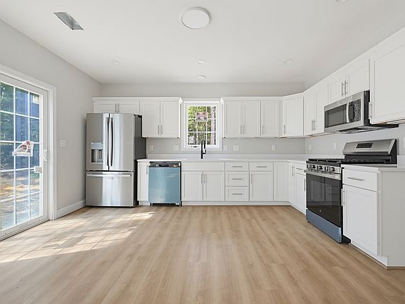 5th image of 62 Noonan St #62