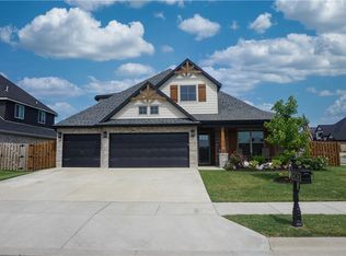 1300 Heart St, Centerton, AR 72719