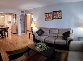 2673 N 71st St APT 1, Wauwatosa, WI 53213