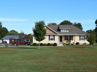 2032 Riddle Rd, Manchester, TN 37355