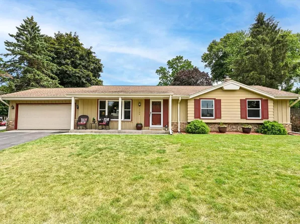 1704 16th AVENUE, Grafton, WI 53024