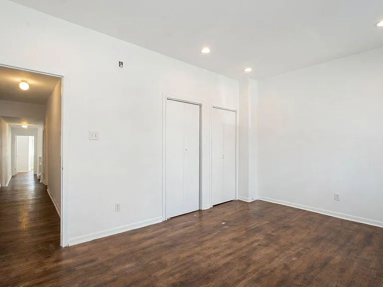 1806 W Diamond St — Photo 11