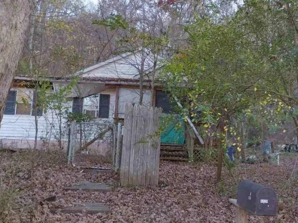 5238 Lower Heath Creek Rd, Barboursville, WV 25504