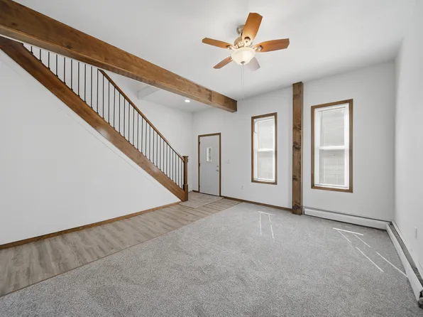 606 Avenue C #1, Sterling, IL 61081