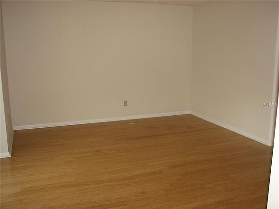 4th image of 7817 Greenshire Dr
