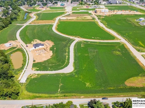 31 Villages Of Monrovia, Papillion, NE 68046