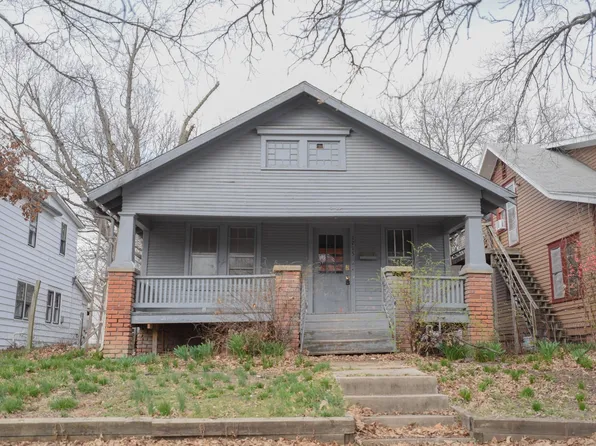 1715 SW Lane St, Topeka, KS 66604