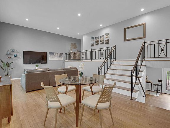 4th image of 12647 Tallow Hill Ln