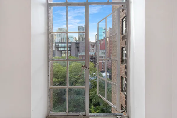 Sold by Compass | media 12