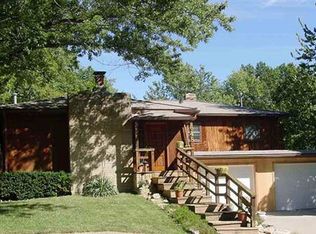 648 Schwarz Rd, Lawrence, KS 66049