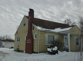 352 Albert St, Creve Coeur, IL