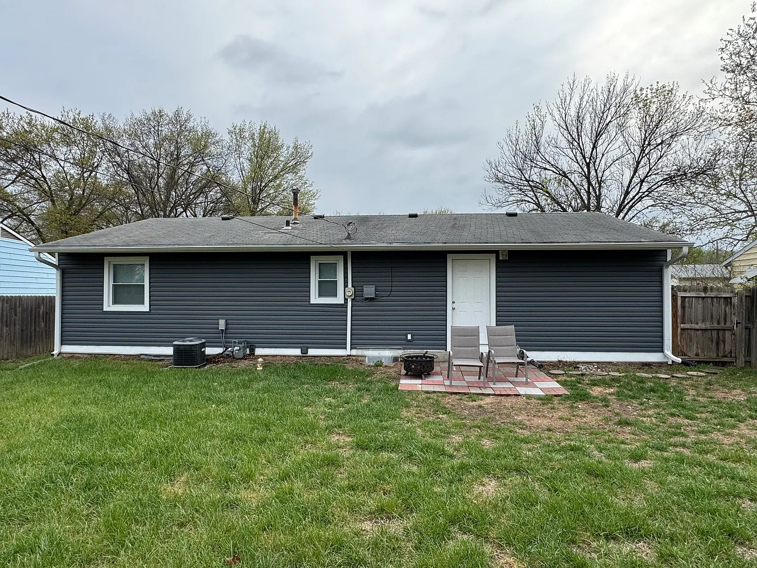4 bed, 1725 sqft, $1,550 — Photo 2