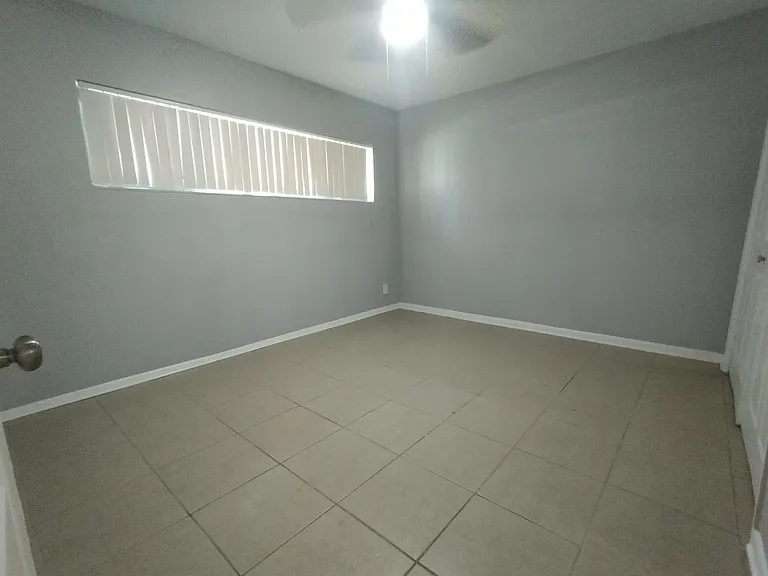 419 Pineapple Street — Photo 6