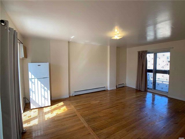 1st image of 3466 Leavitt St APT 4