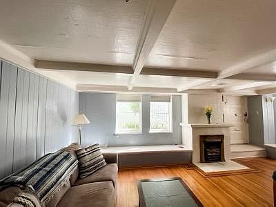 1st image of 38 1/2 Lyon St #38-1/2