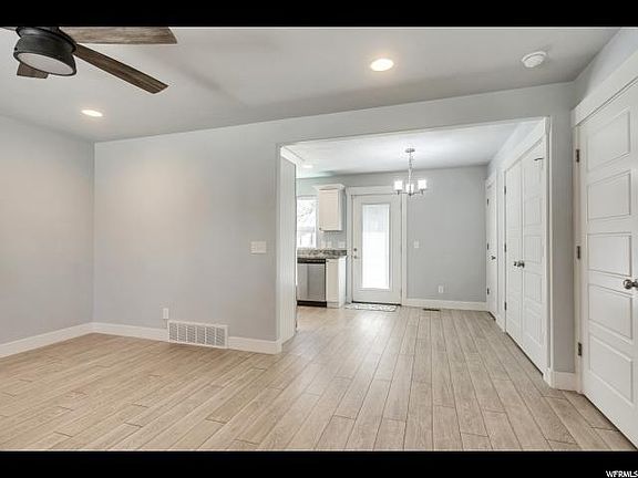 4th image of 221 S Iowa St