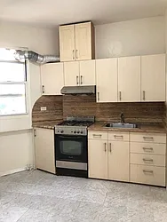 Rented by Kinyu Realty