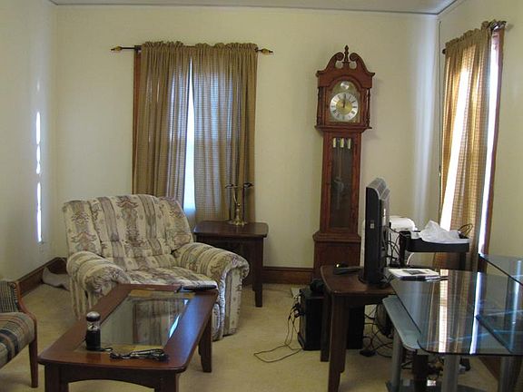 5th image of 305 Orchard Ave