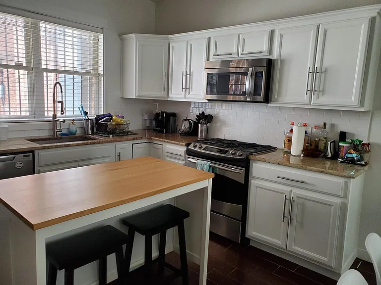1813 Addison St — Photo 15