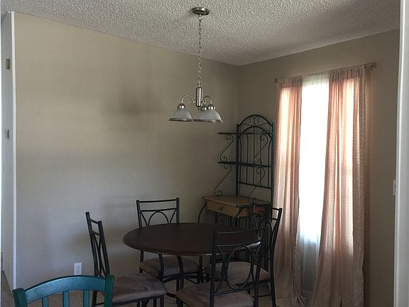 4th image of 411 Silver Streak Ln
