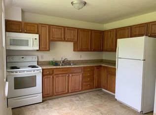 9 Russell Dr #2, Stillwater, NY 12170