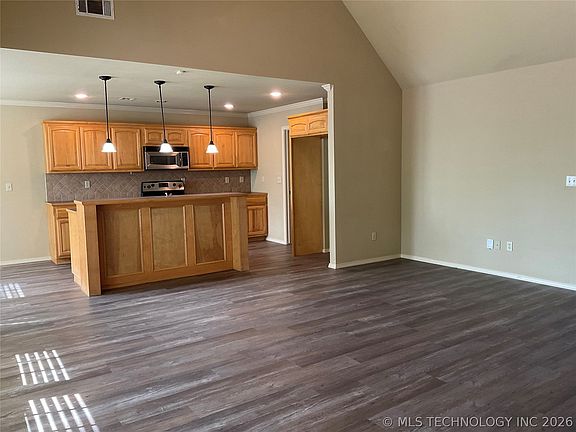 5th image of 11903 S Nandina St